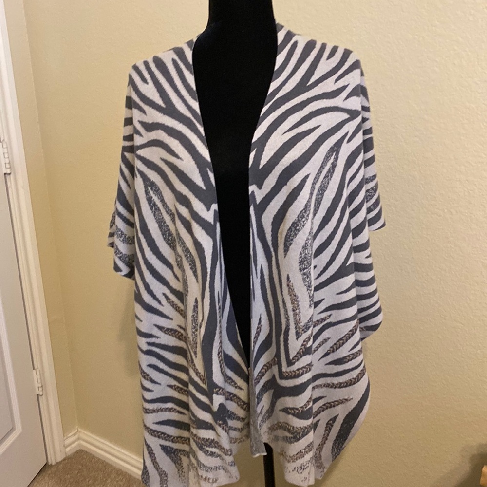 Gray Animal print Ruana Wrap